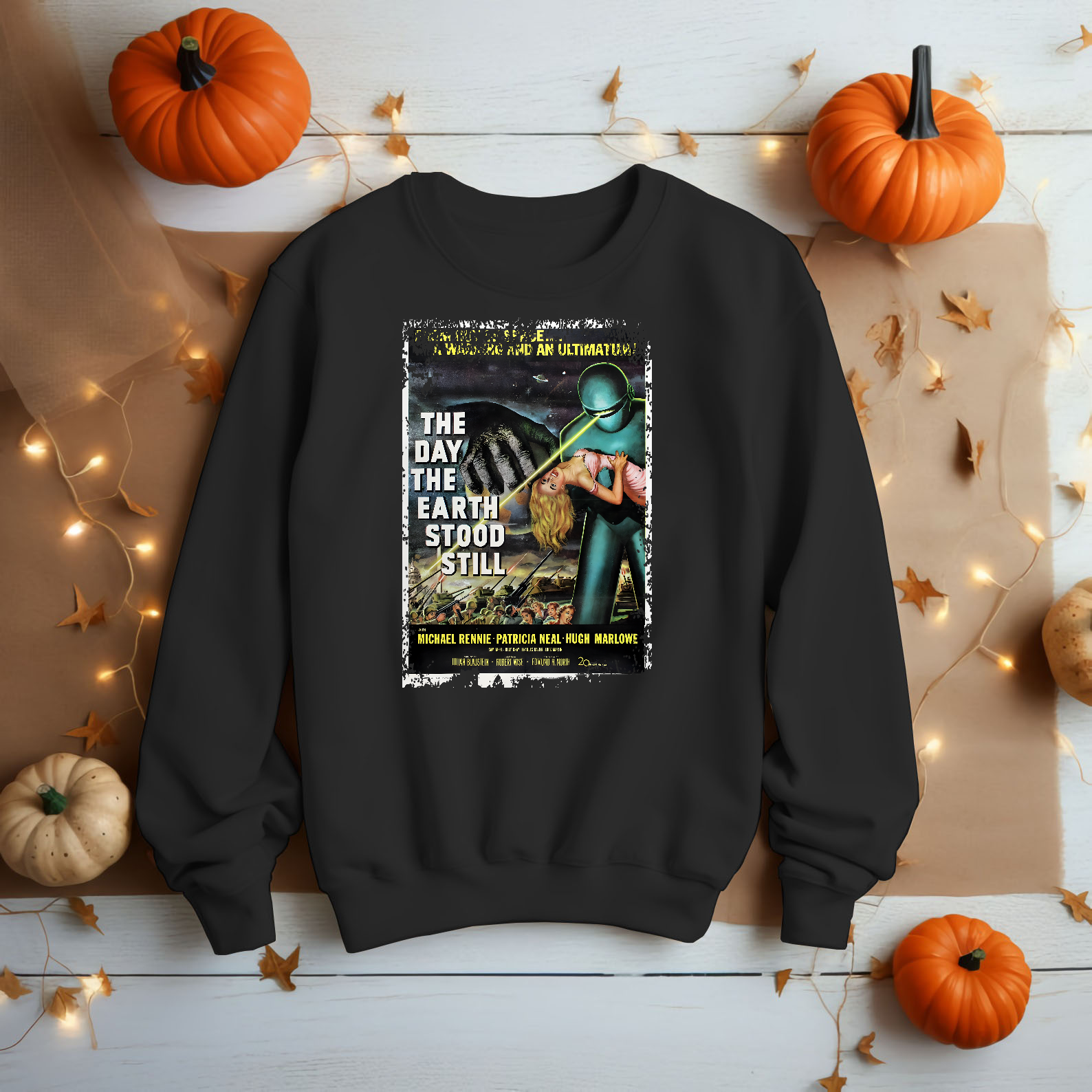 The Day the Earth Stood Still (1951) -Movie Poster inspired Unisex Black Shirt
